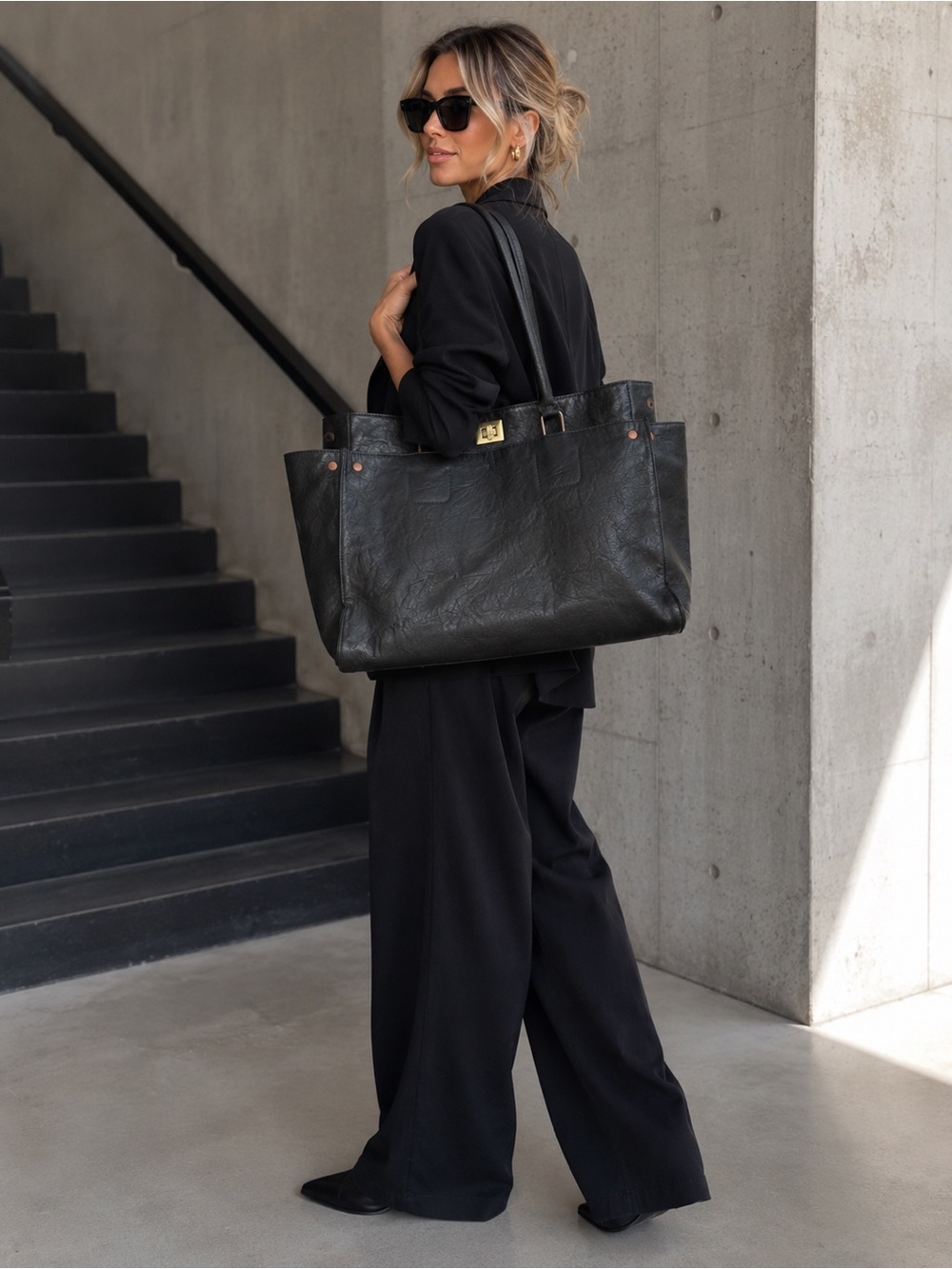 BUENO Collection Black Oversized Tote Bag | Large Vegan Leather Shoulder Bag NWT